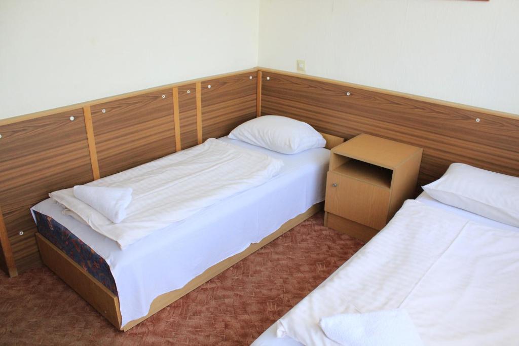 Rev Szallo Balaton Hotel Szantod Room photo